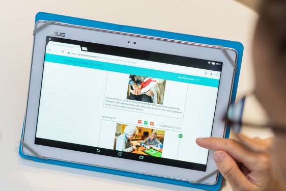 Collaborateur et résident tablette